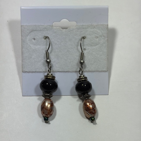 Elegant Brown and Silver Earrings Set - Picture 2 of 4